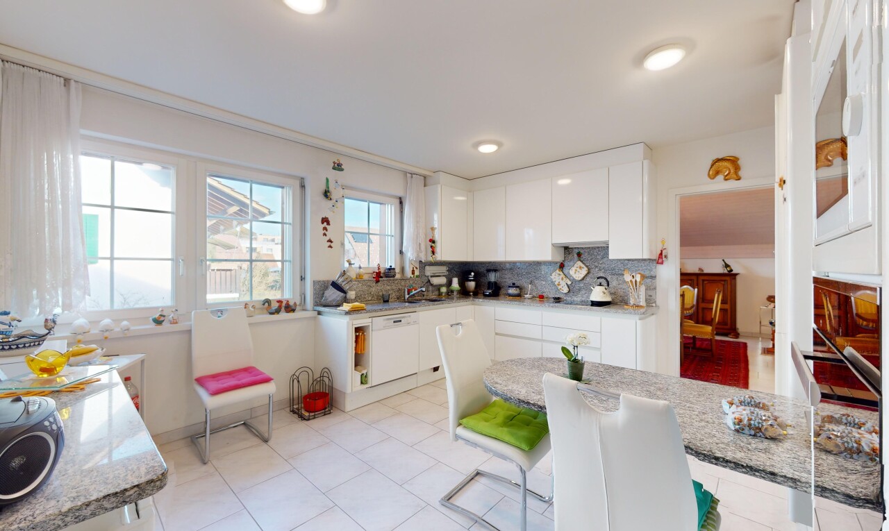 Attraktive, vermietete Wohnung mit viel Platz - 1