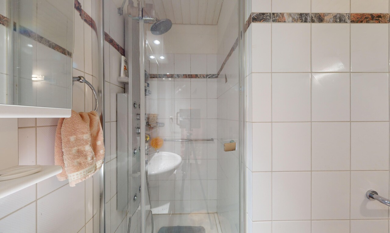 Attraktive, vermietete Wohnung mit viel Platz - 11