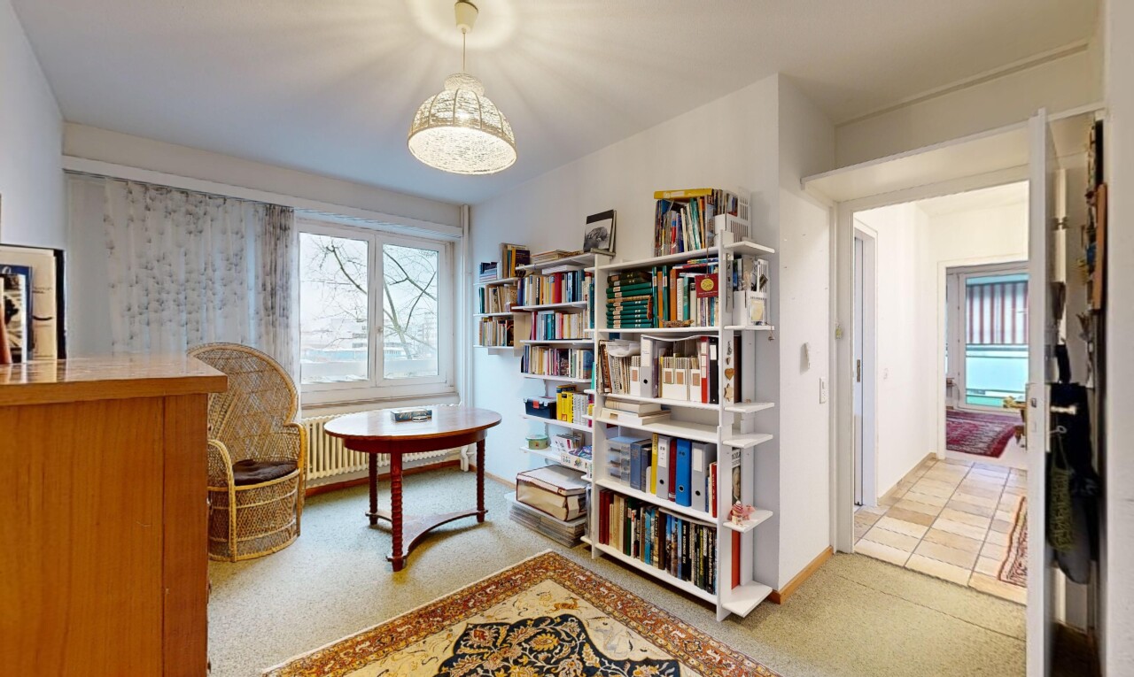 Bright 3-Room Apartment in a Central Location of Birsfelden - 7