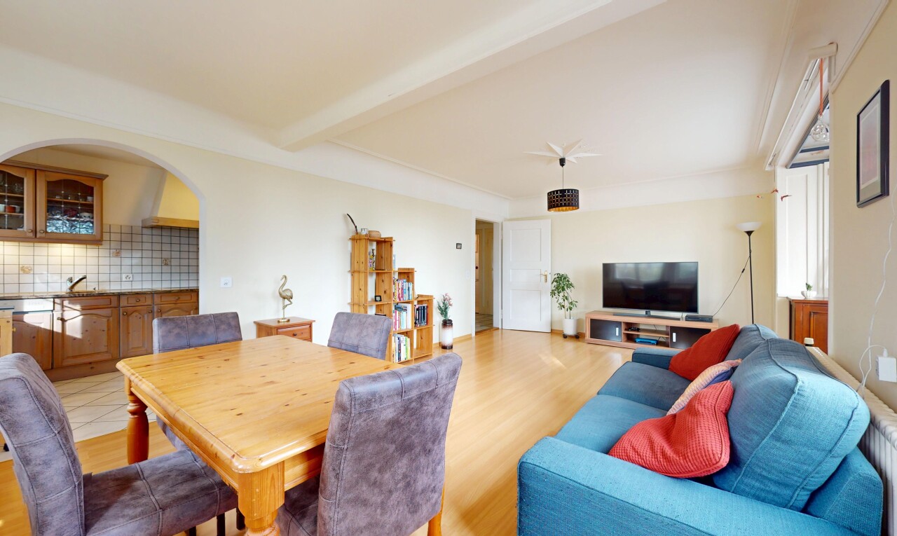 Charmante 10-Zimmer Villa mit Einliegerwohnung - 3