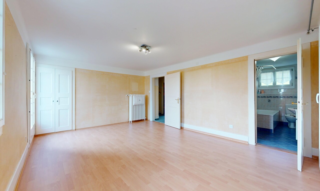 Charmante 10-Zimmer Villa mit Einliegerwohnung - 8