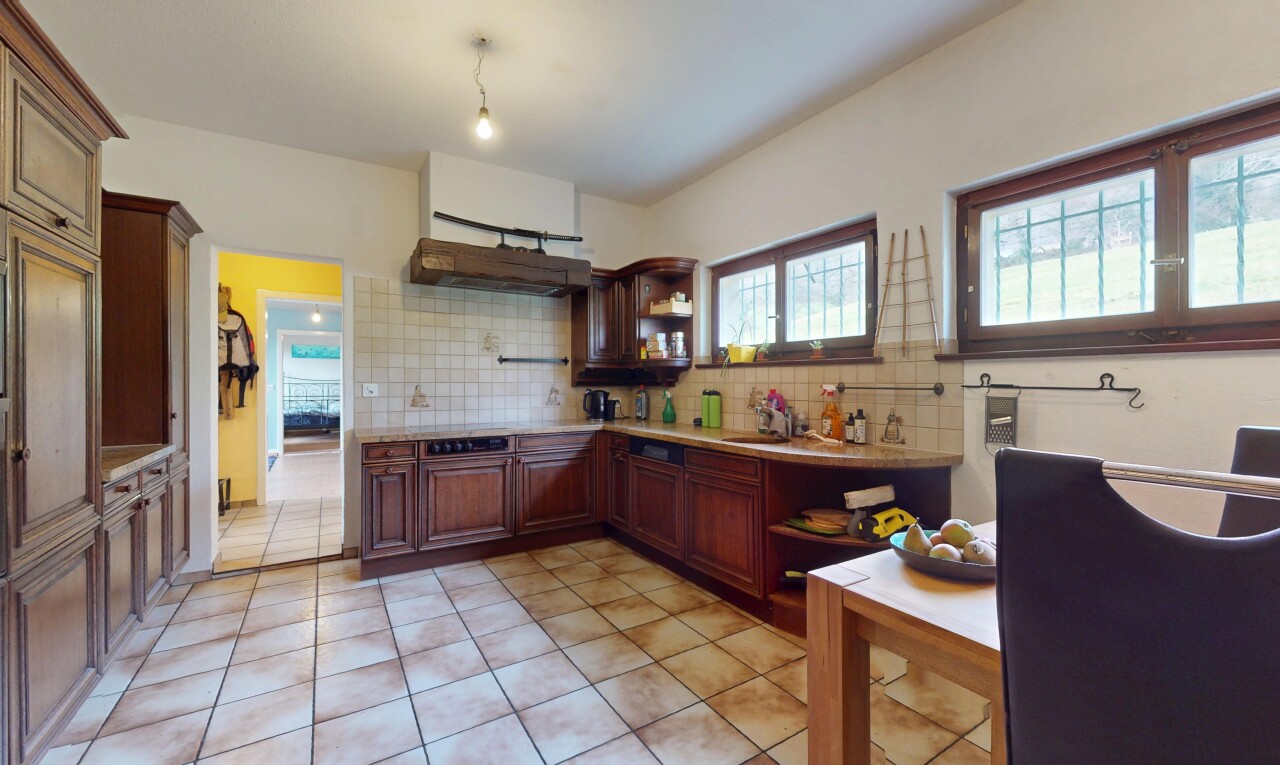 Charmante 10-Zimmer Villa mit Einliegerwohnung - 9