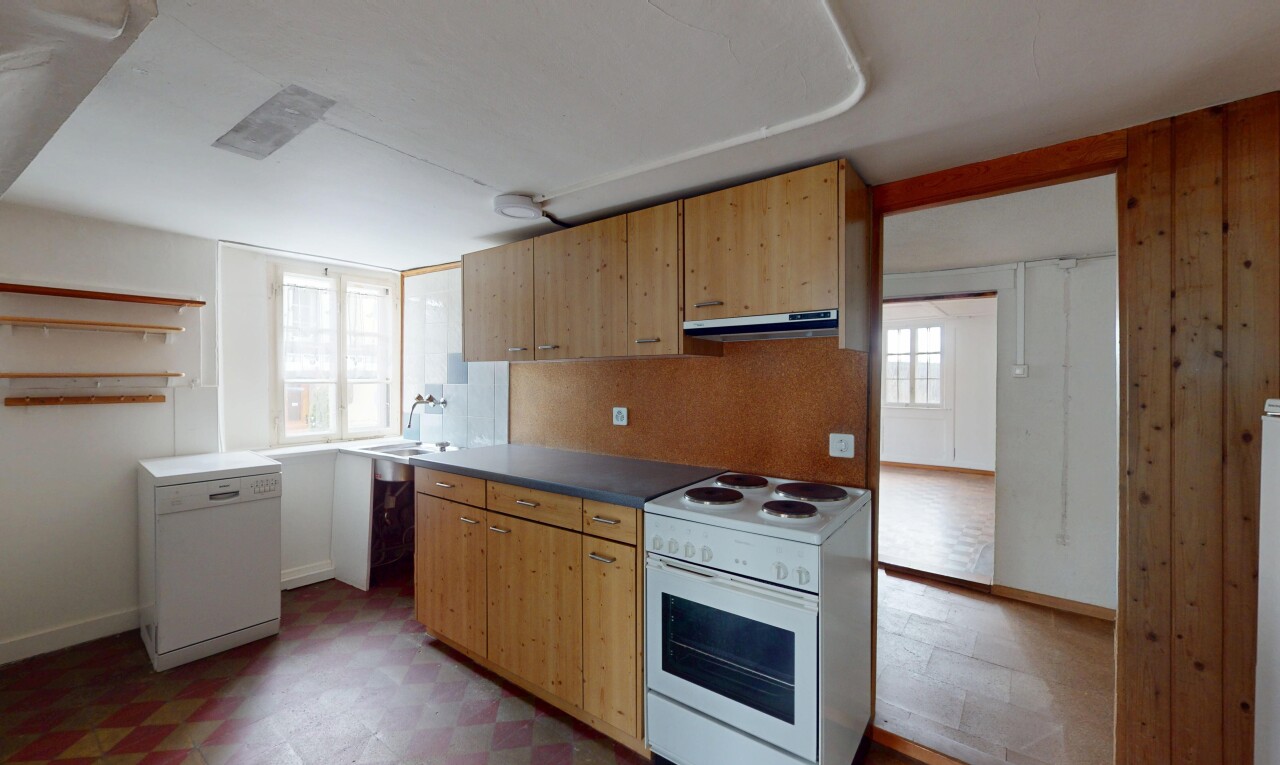 Denkmalgeschütztes 8-Zimmer Doppeleinfamilienhaus an zentraler Lage - 1