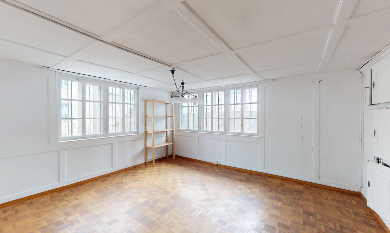 Denkmalgeschütztes 8-Zimmer Doppeleinfamilienhaus an zentraler Lage - 3