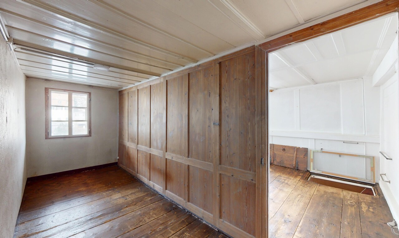 Denkmalgeschütztes 8-Zimmer Doppeleinfamilienhaus an zentraler Lage - 9