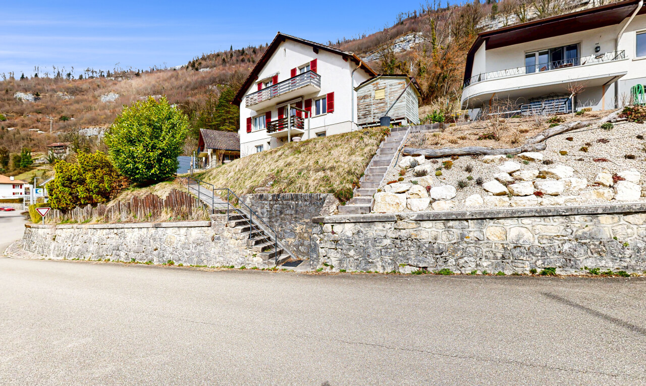 Immeuble mixte in à St-Ursanne - 2