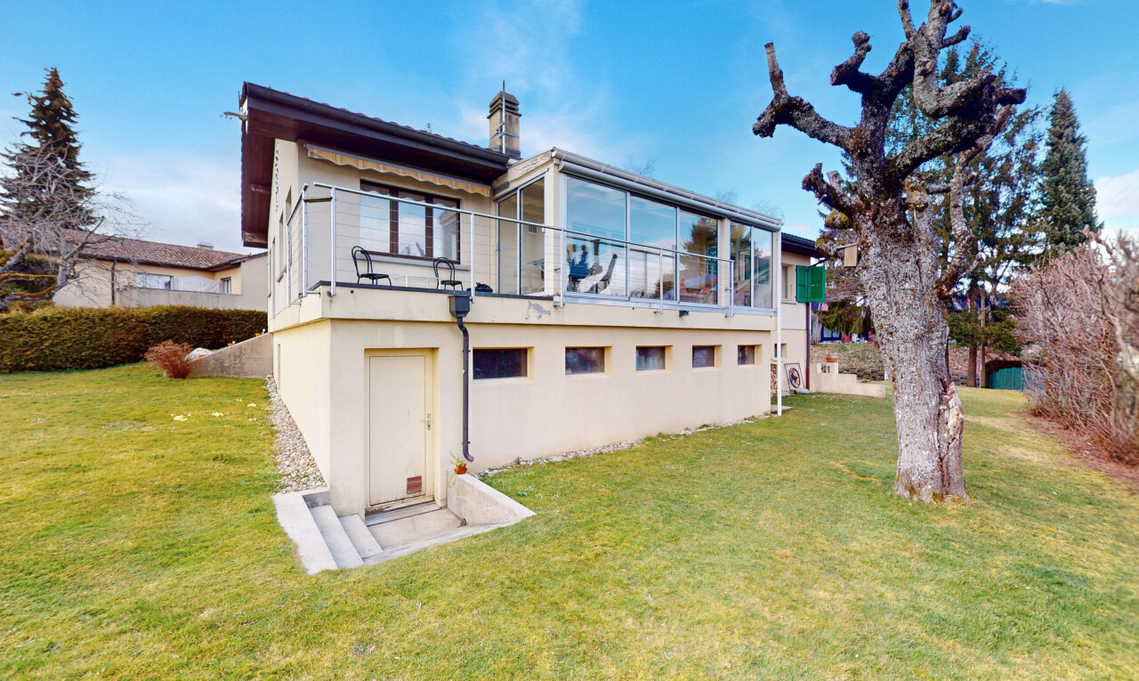 A PRIVILEGED LIVING ENVIRONMENT IN FROIDEVILLE – IDEAL FOR YOUR FAMILY - 0