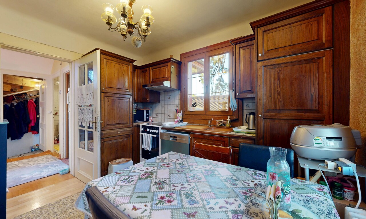 Beautiful detached house with a pool, ideally located - 7