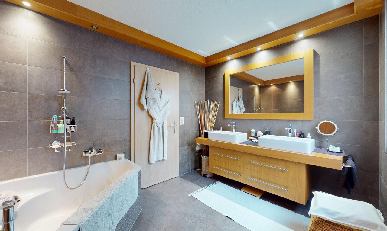 Helle und elegante Terrassenwohnung mit Aussicht in Gampelen - 3