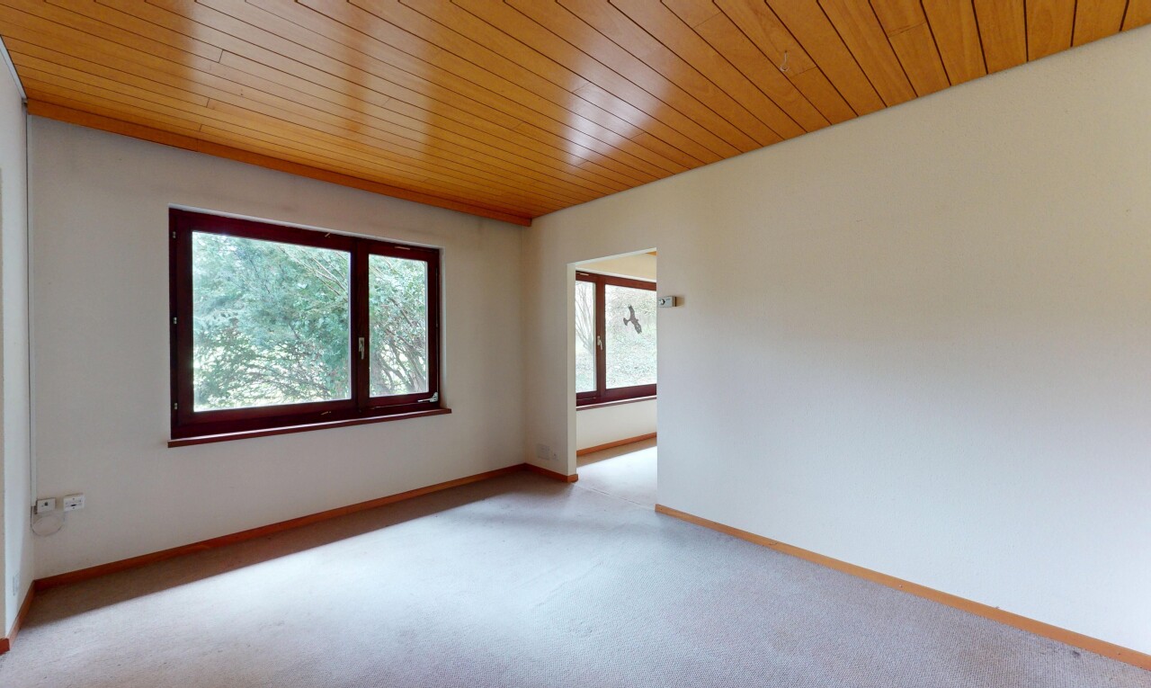 Freistehendes Einfamilienhaus mit viel Privatsphäre in Laufen BL - 9