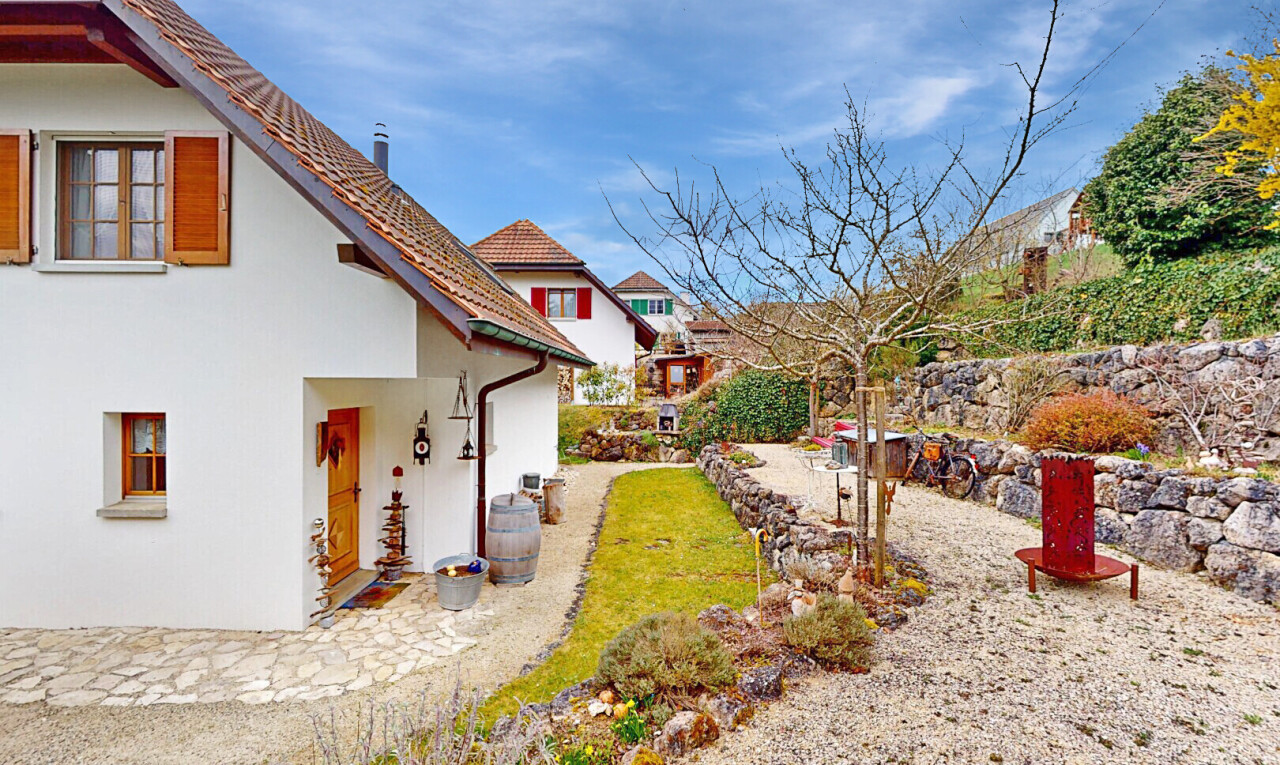 Freistehendes 6.5-Zimmer Einfamilienhaus am Rande der Wohnzone - 3