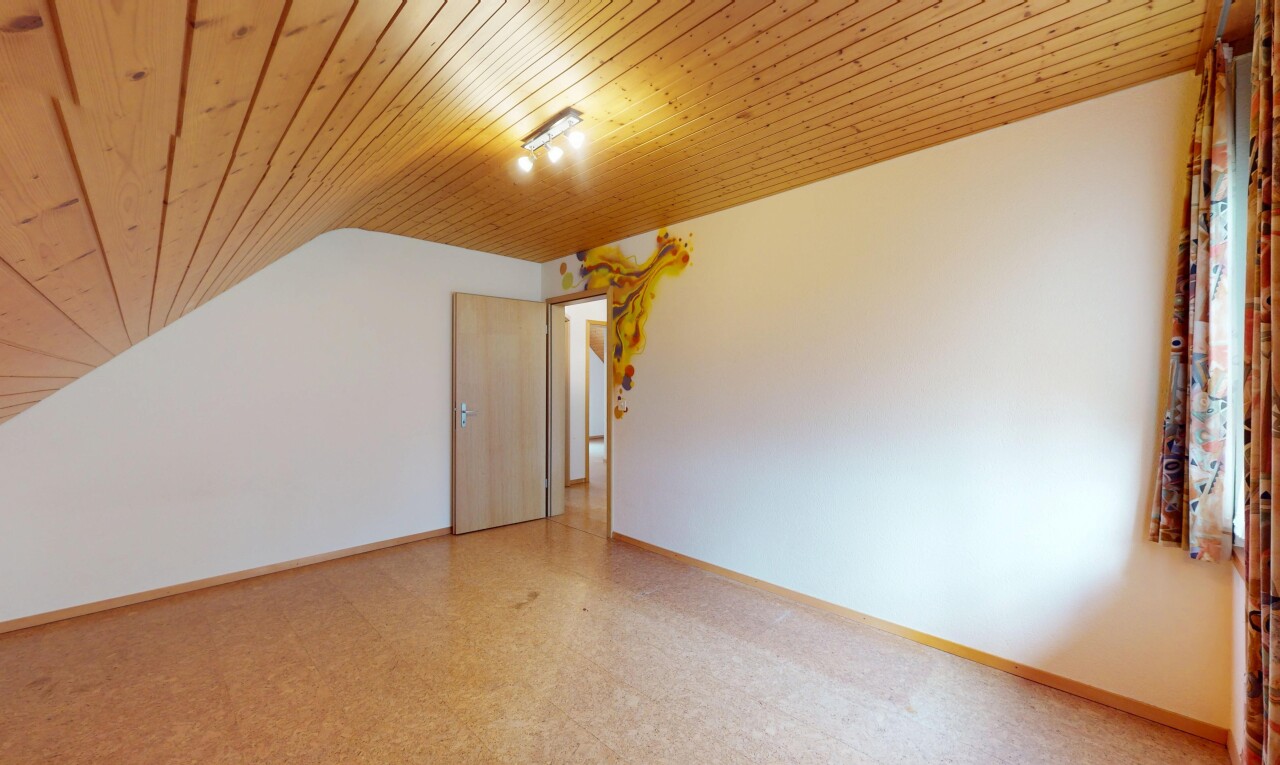 Freistehendes 6.5-Zimmer Einfamilienhaus am Rande der Wohnzone - 11