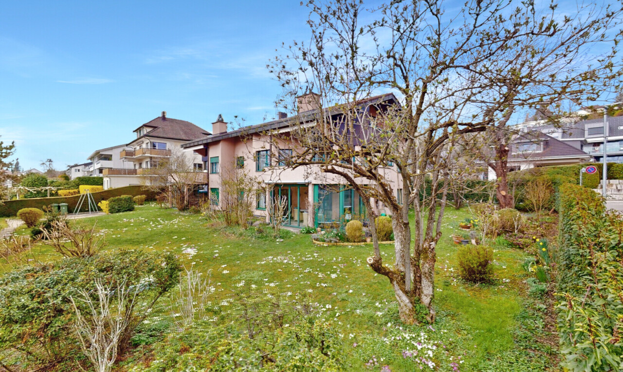 4.5-Zimmer-Maisonettewohnung mit Zusatzzimmer und teilweiser Seesicht - 1