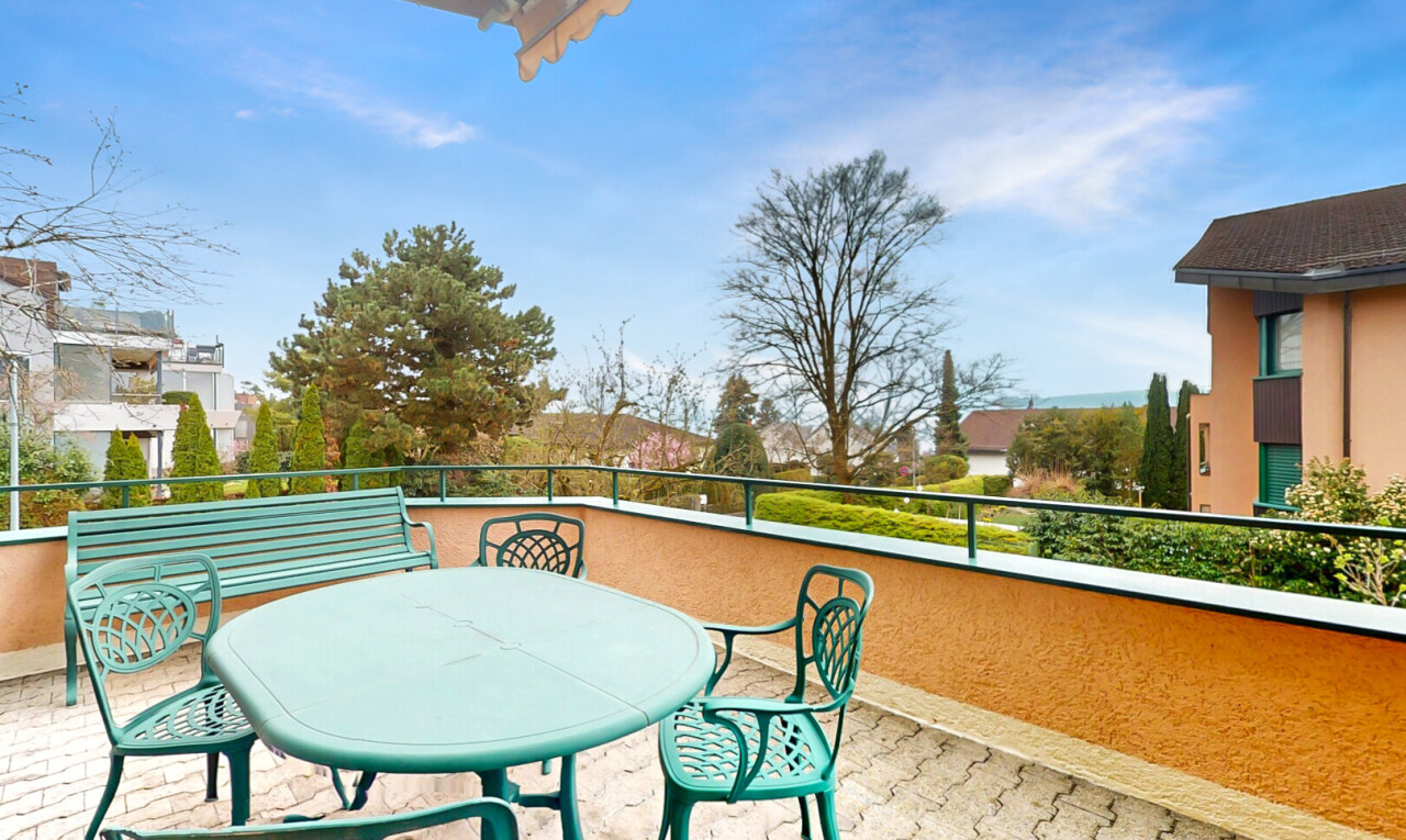 4.5-Zimmer-Maisonettewohnung mit Zusatzzimmer und teilweiser Seesicht - 3