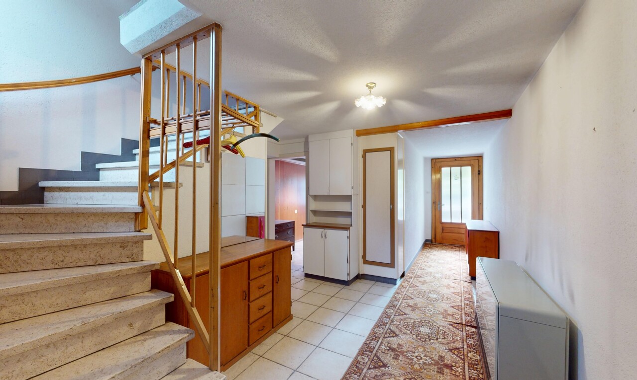 Einfamilienhaus mit Ausbaupotenzial im Zentrum von Langenbruck - 7