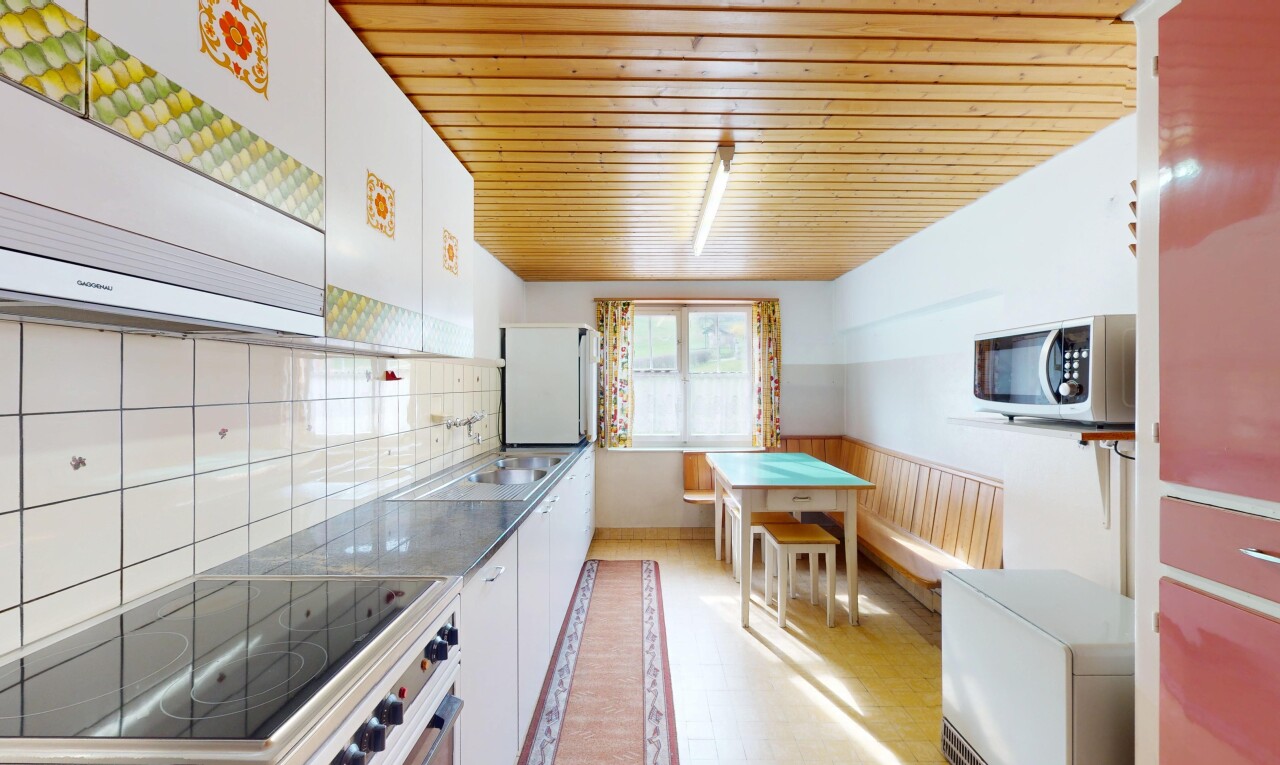 Einfamilienhaus mit Ausbaupotenzial im Zentrum von Langenbruck - 8