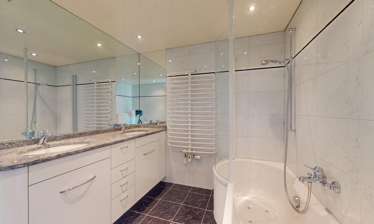 Attraktives 6.5-Zimmer Doppeleinfamilienhaus - 6