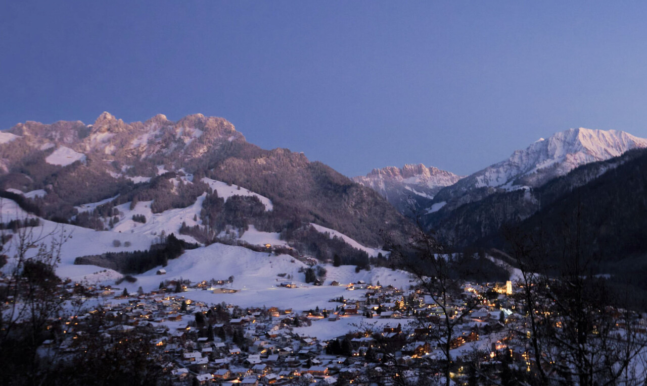 Stunning panoramic views in a rare, preserved alpine setting - 0