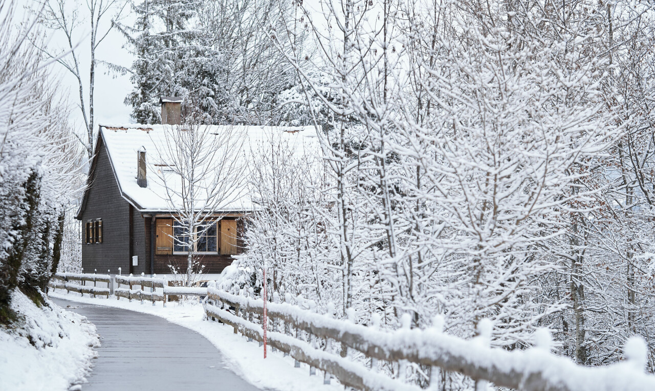 Stunning panoramic views in a rare, preserved alpine setting - 11