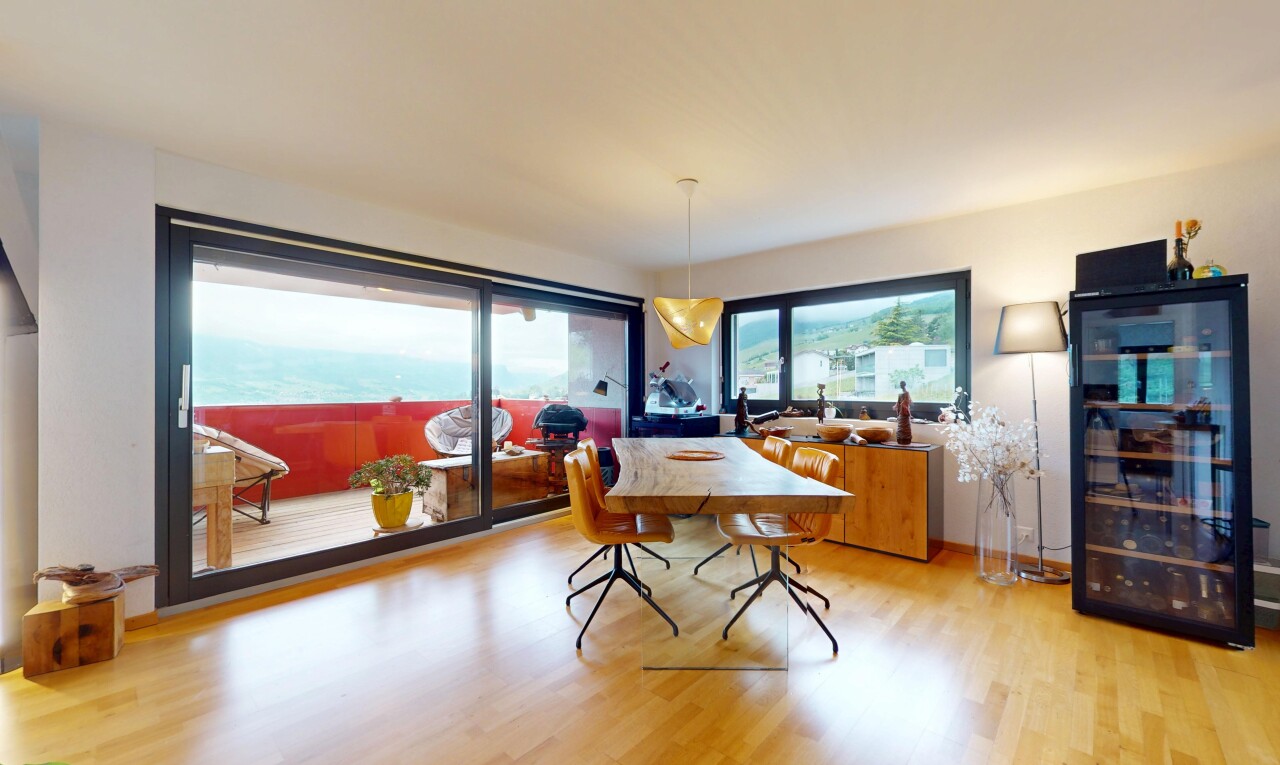 Charming Detached House with 2½-Room Apartment - 2