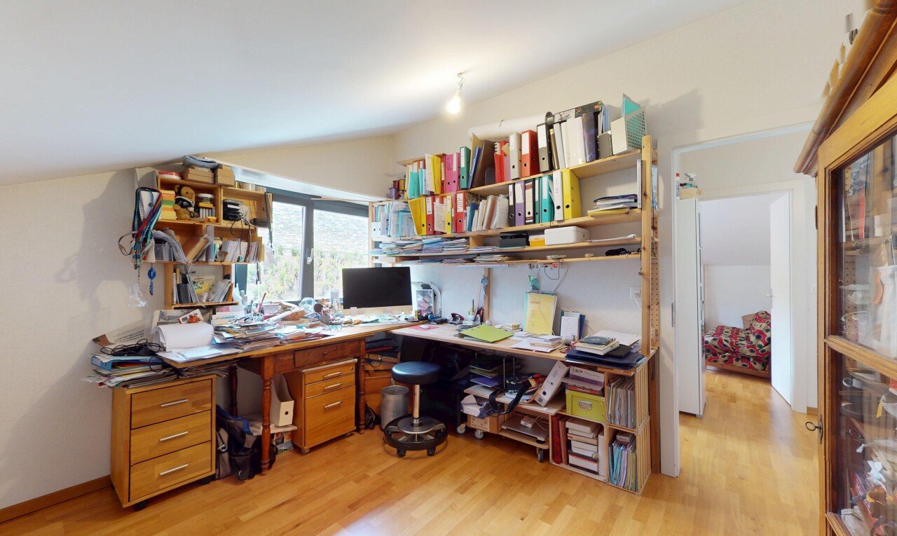 Charming Detached House with 2½-Room Apartment - 11