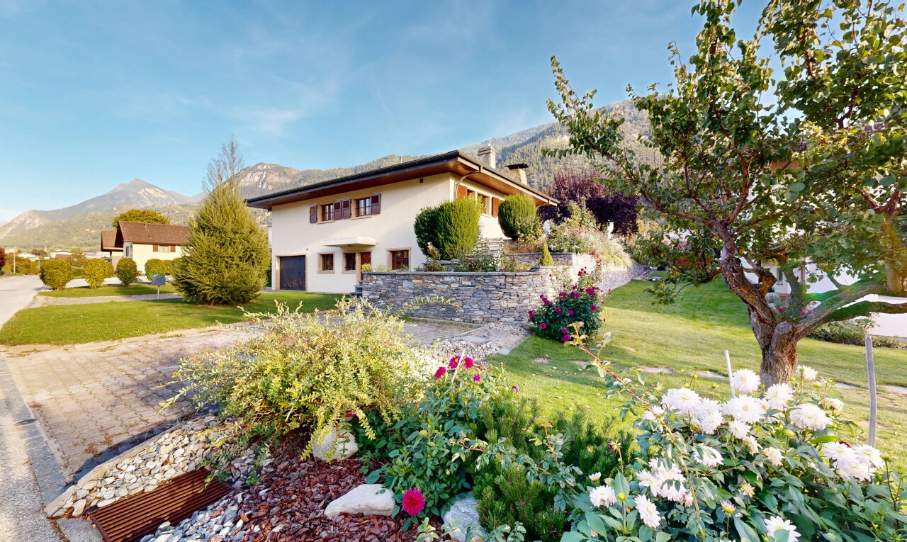 Charmantes Einfamilienhaus mit Bergblick in Chalais - 0