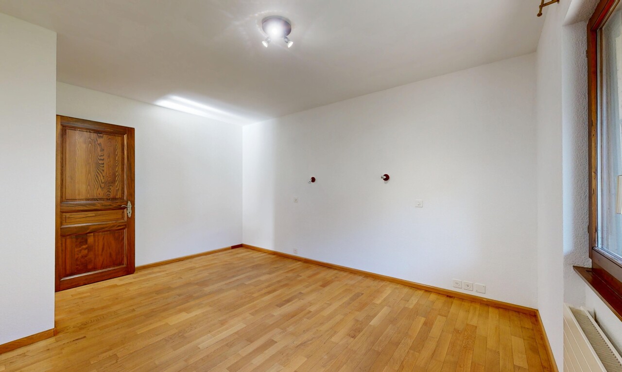 Charmantes Einfamilienhaus mit Bergblick in Chalais - 11