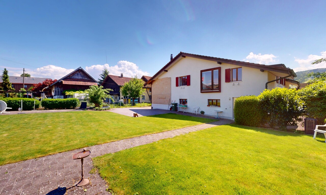 Sonnige Liegenschaft in Kernzone mit Ausbaupotenzial - 3