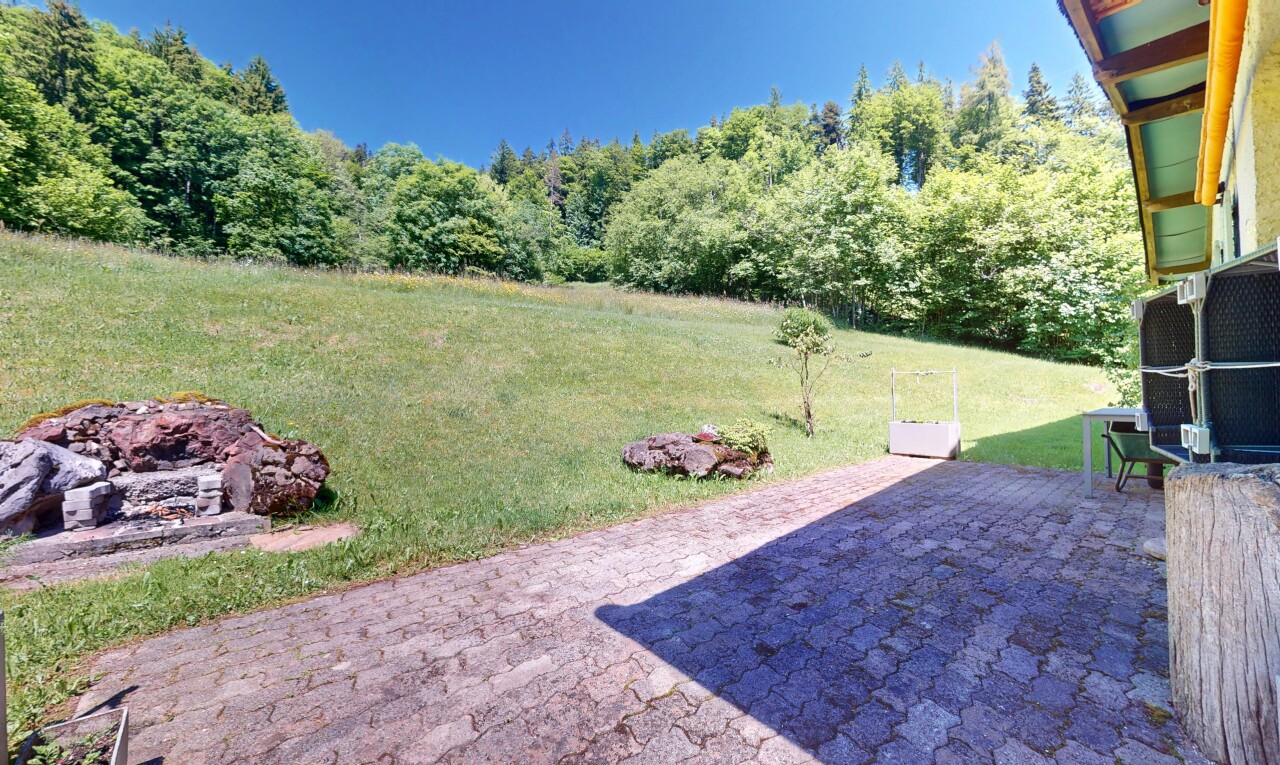 Private Oase mit ​einzigartiger See- und Bergsicht - 4