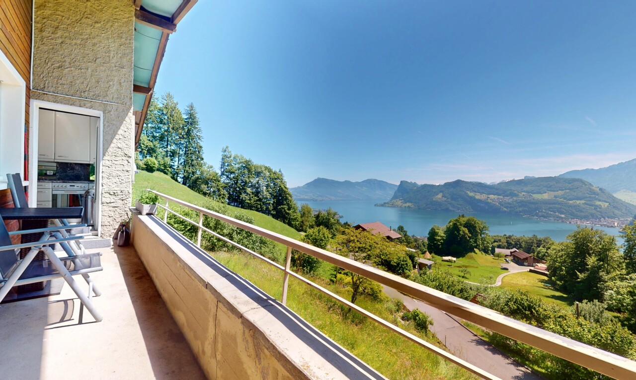 Private Oase mit ​einzigartiger See- und Bergsicht - 7