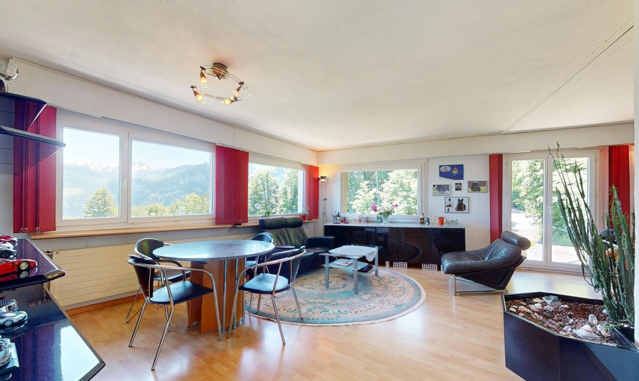 Private Oase mit ​einzigartiger See- und Bergsicht - 9