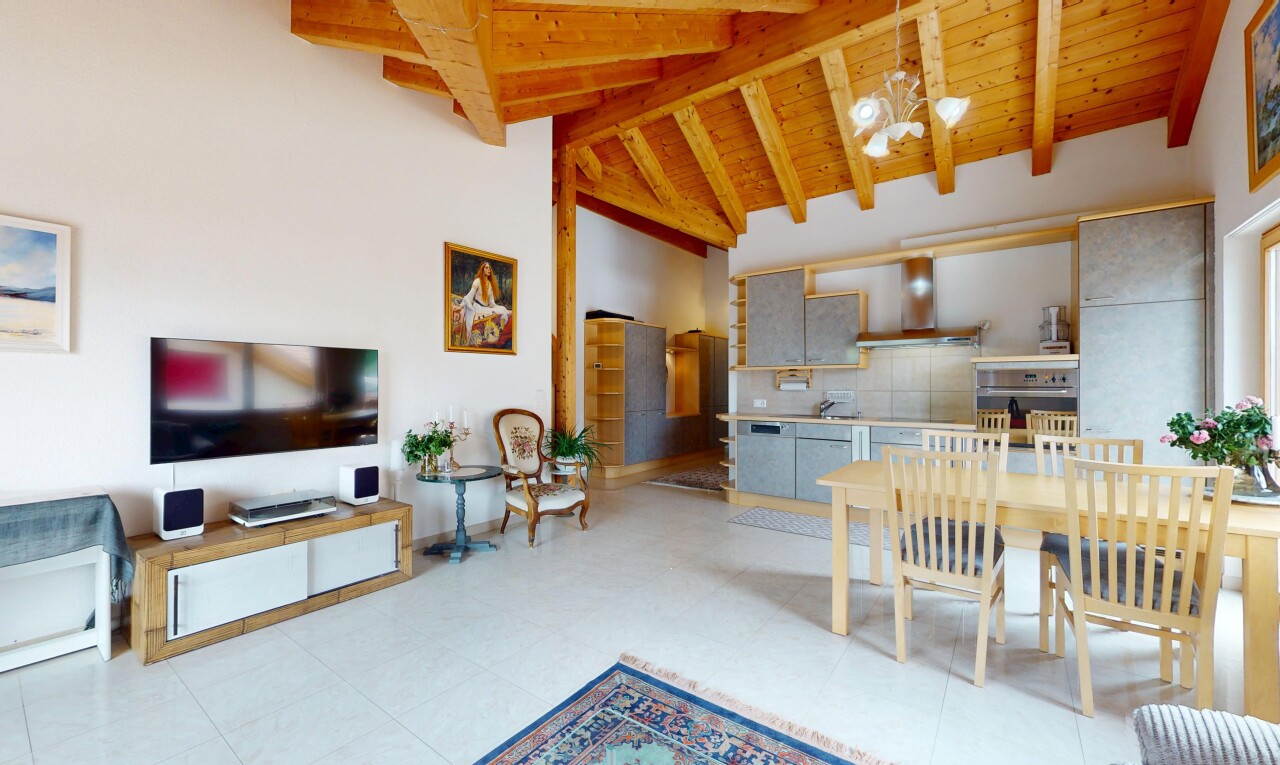 Dachwohnung mit Aussicht & Komfort - 3