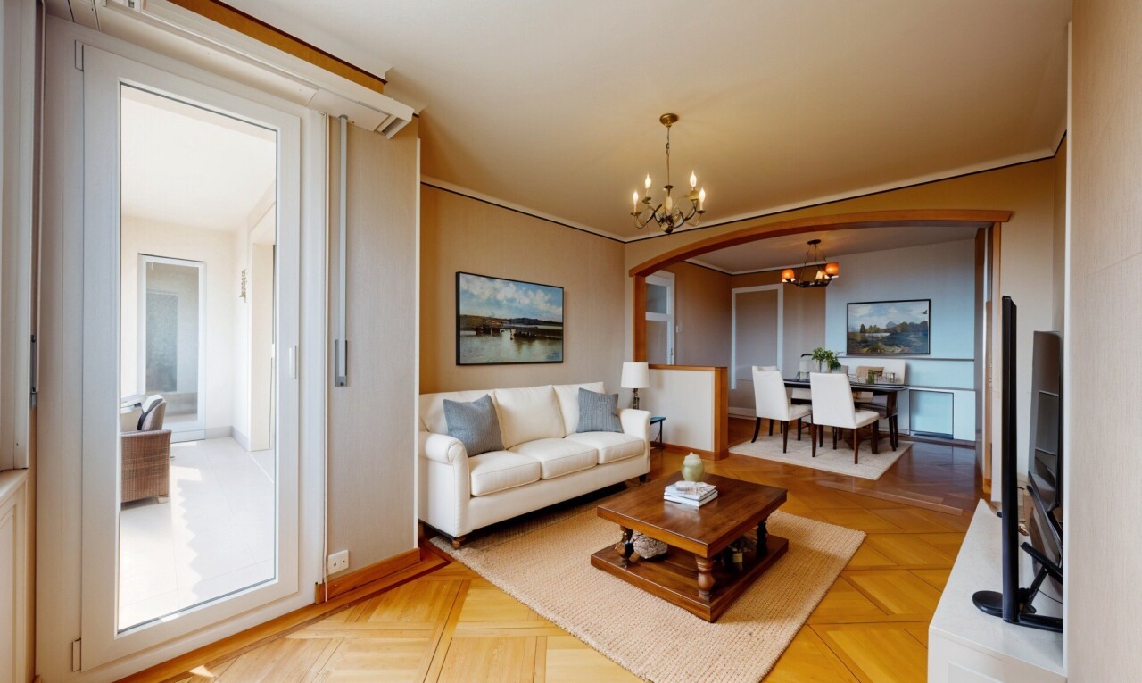 RUHIGES WOHNEN MIT SEEBLICK, NUR WENIGE MINUTEN VON LAUSANNE - 2