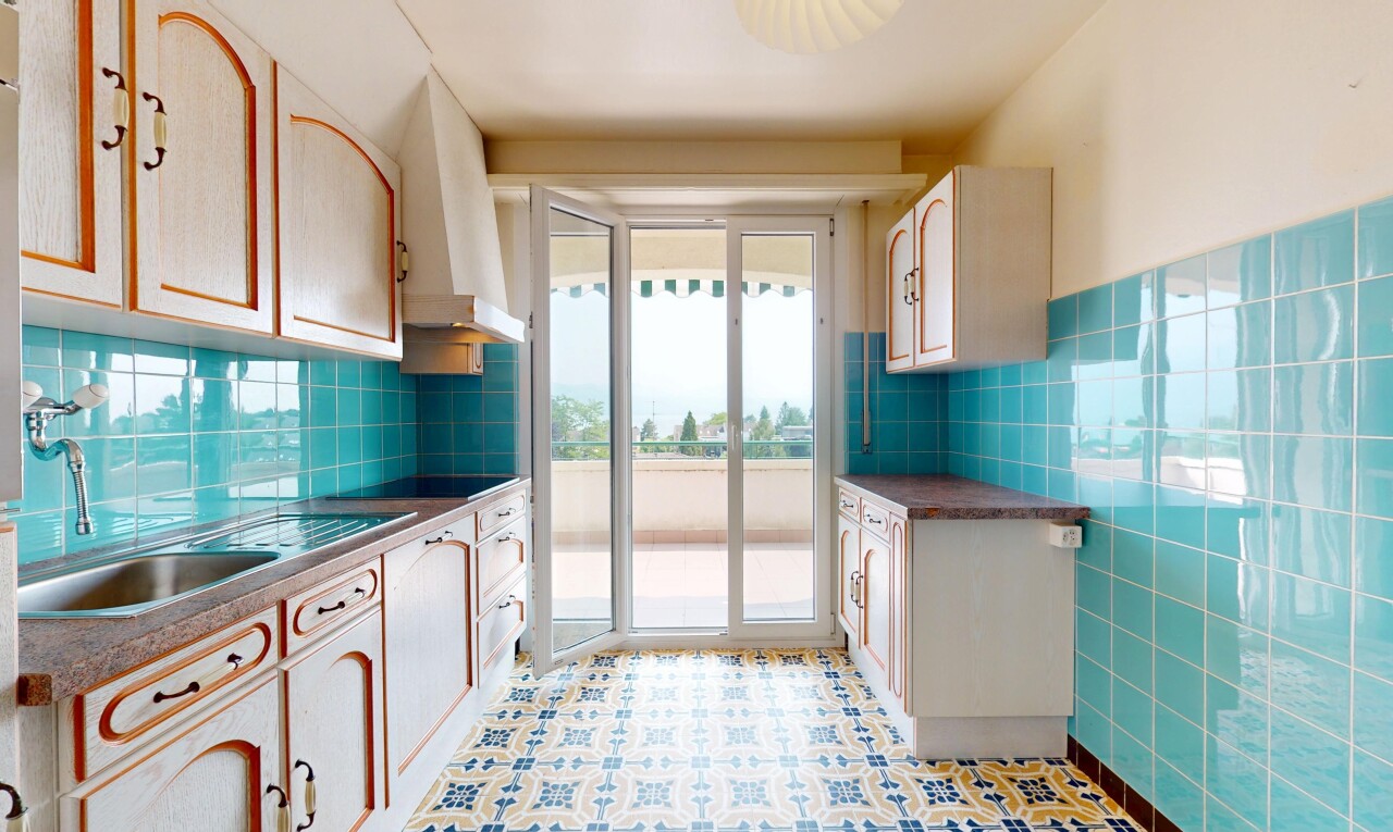 RUHIGES WOHNEN MIT SEEBLICK, NUR WENIGE MINUTEN VON LAUSANNE - 7