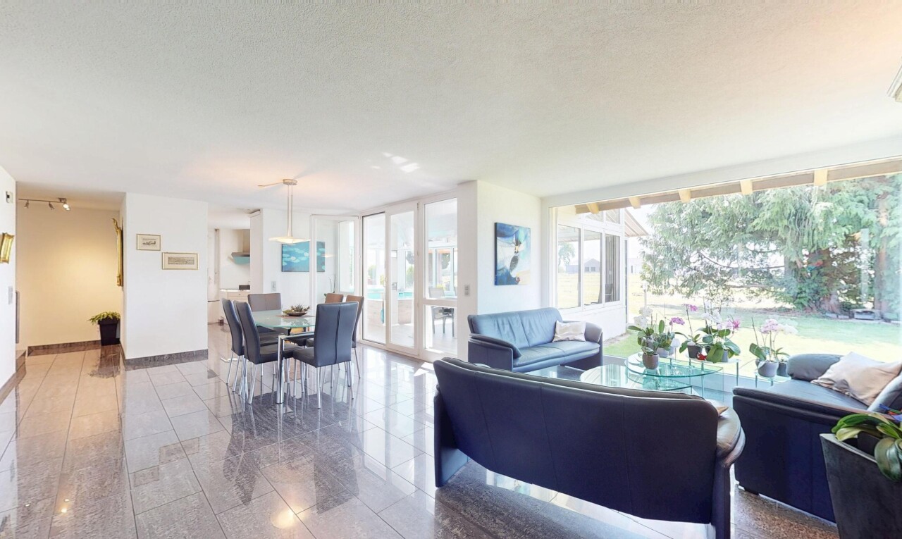 Wunderschönes EFH mit 250m2 Wohnfläche, Pool, Spa und Wintergarten - 3