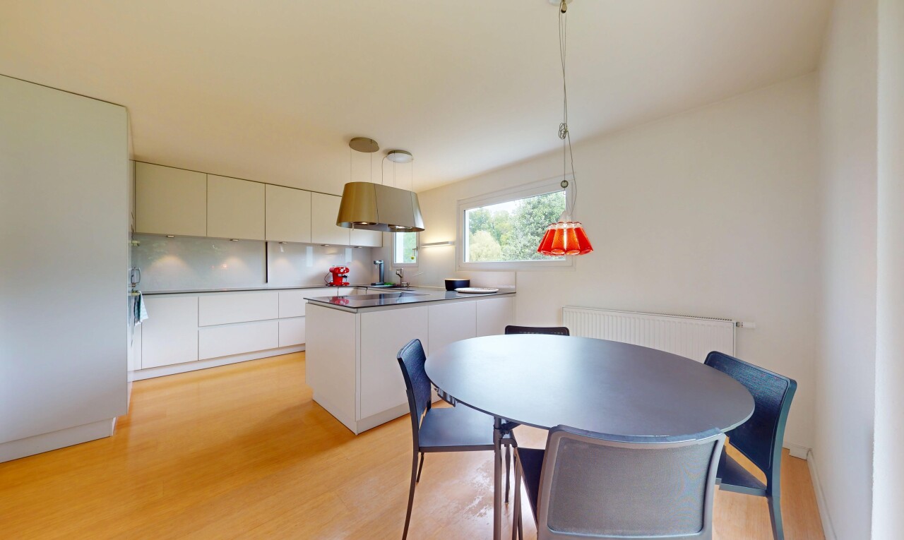 Stilvolles, renoviertes Doppel-EFH mit pflegeleichtem Garten - 6