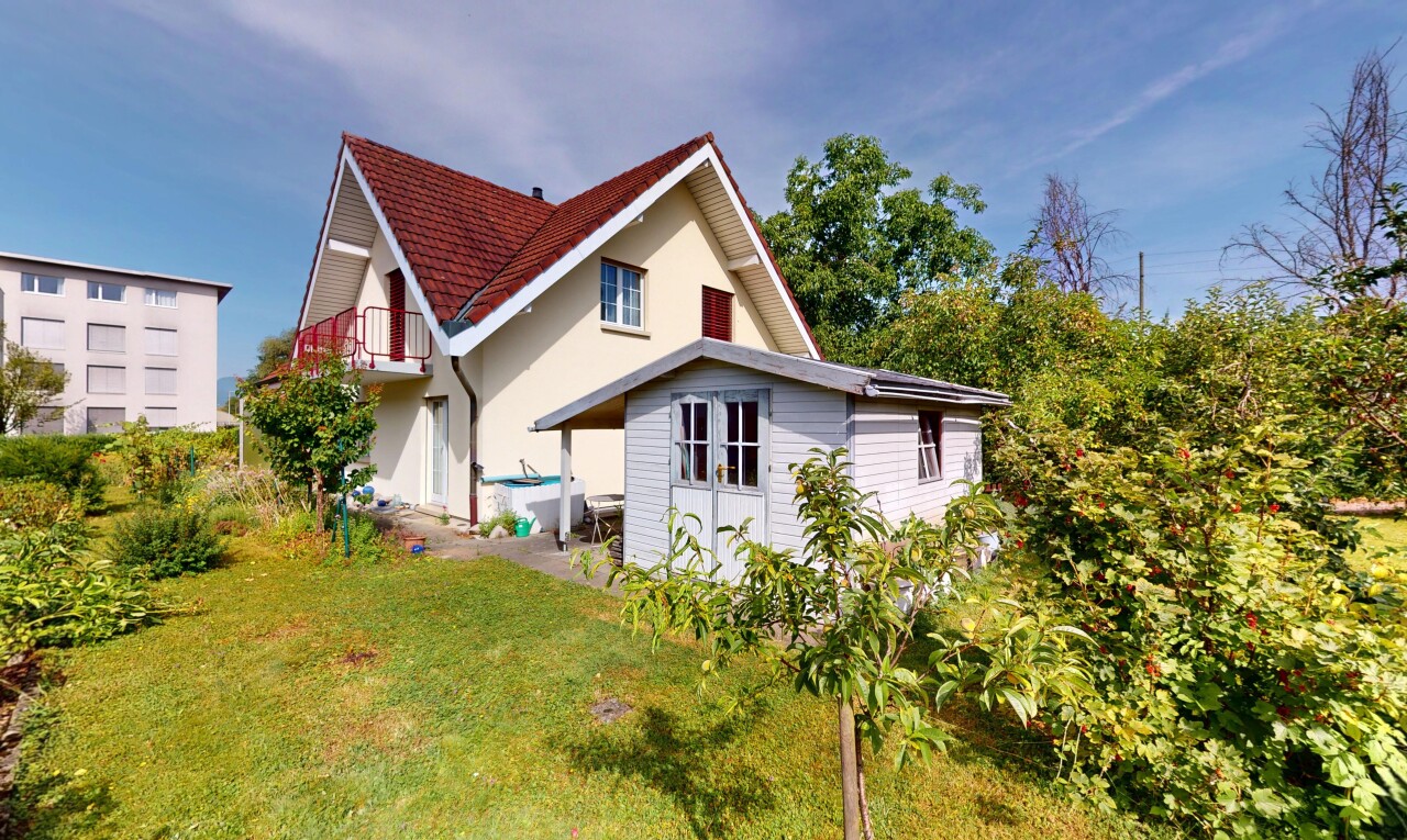 Idyllisches 5-Zimmer-Haus mit Gartenparadies an der Dünnern - 1