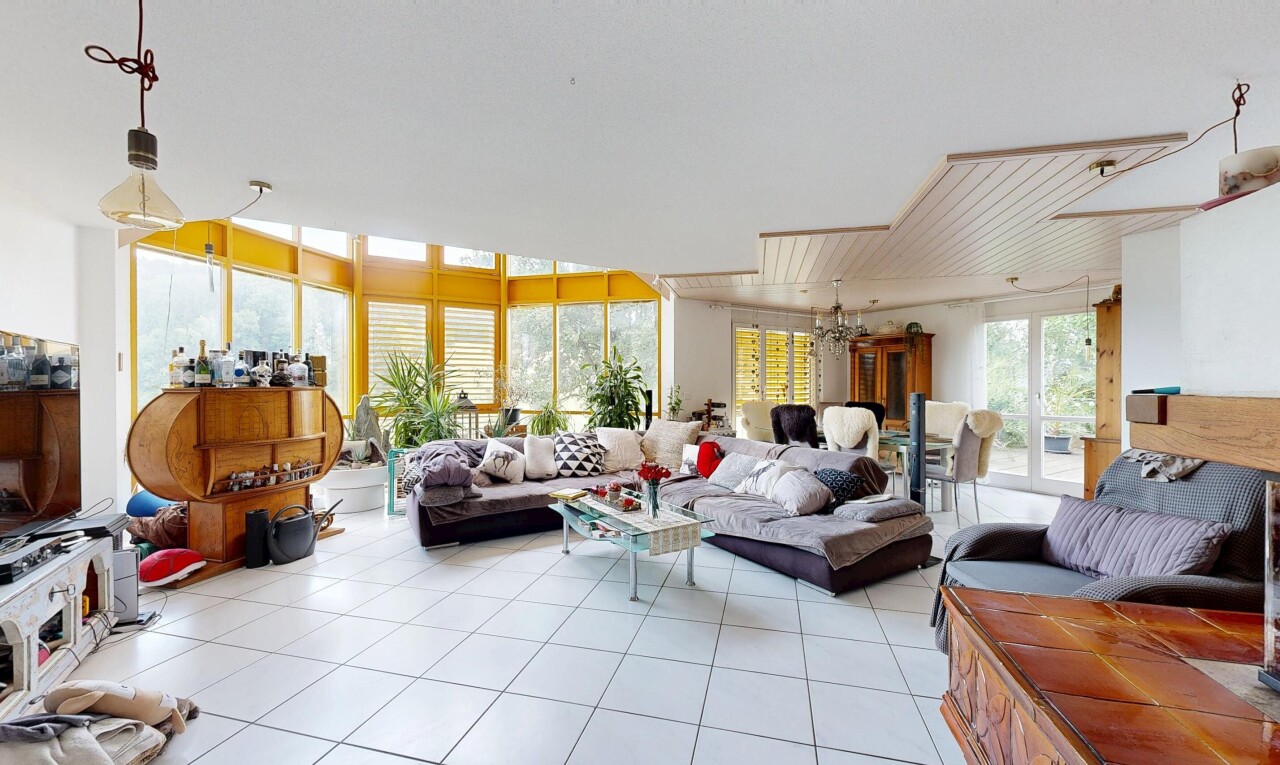 Exklusives Mehrgenerationenhaus mit unverbaubarer Weitsicht - 2