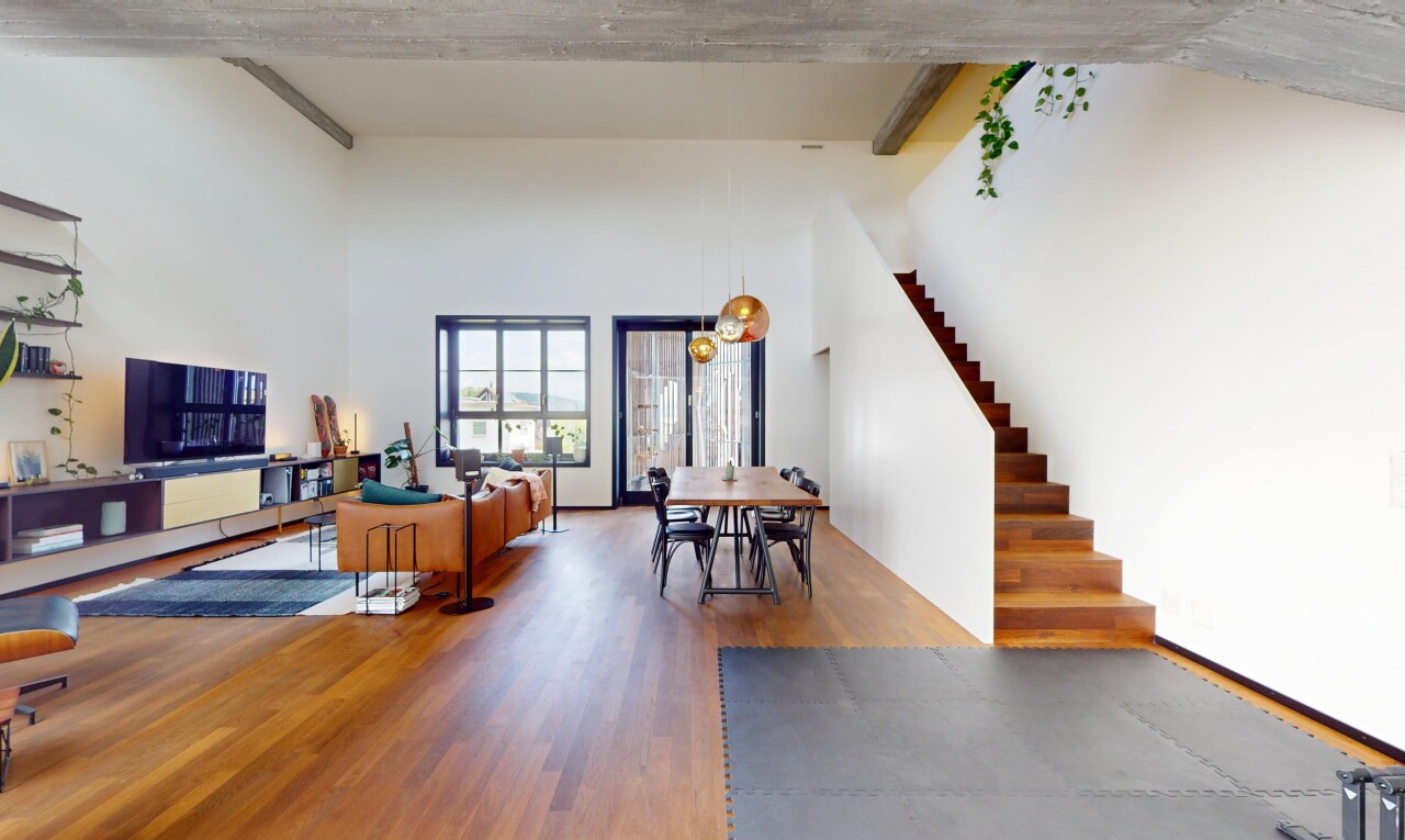 Aussergewöhnliche Wohnung mit gehobenem Wohnambiente - 1