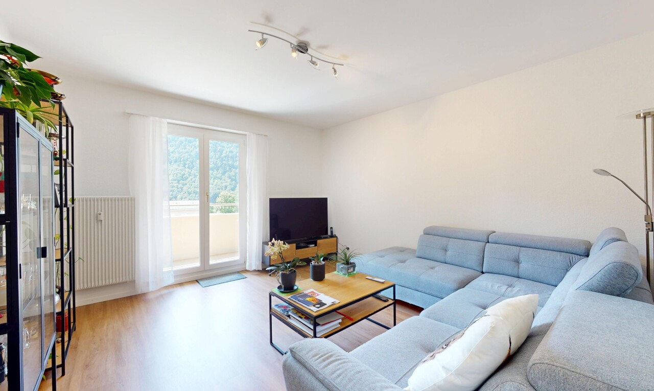 Rendite-Mietshaus mit Panoramablick auf die Berge - 3