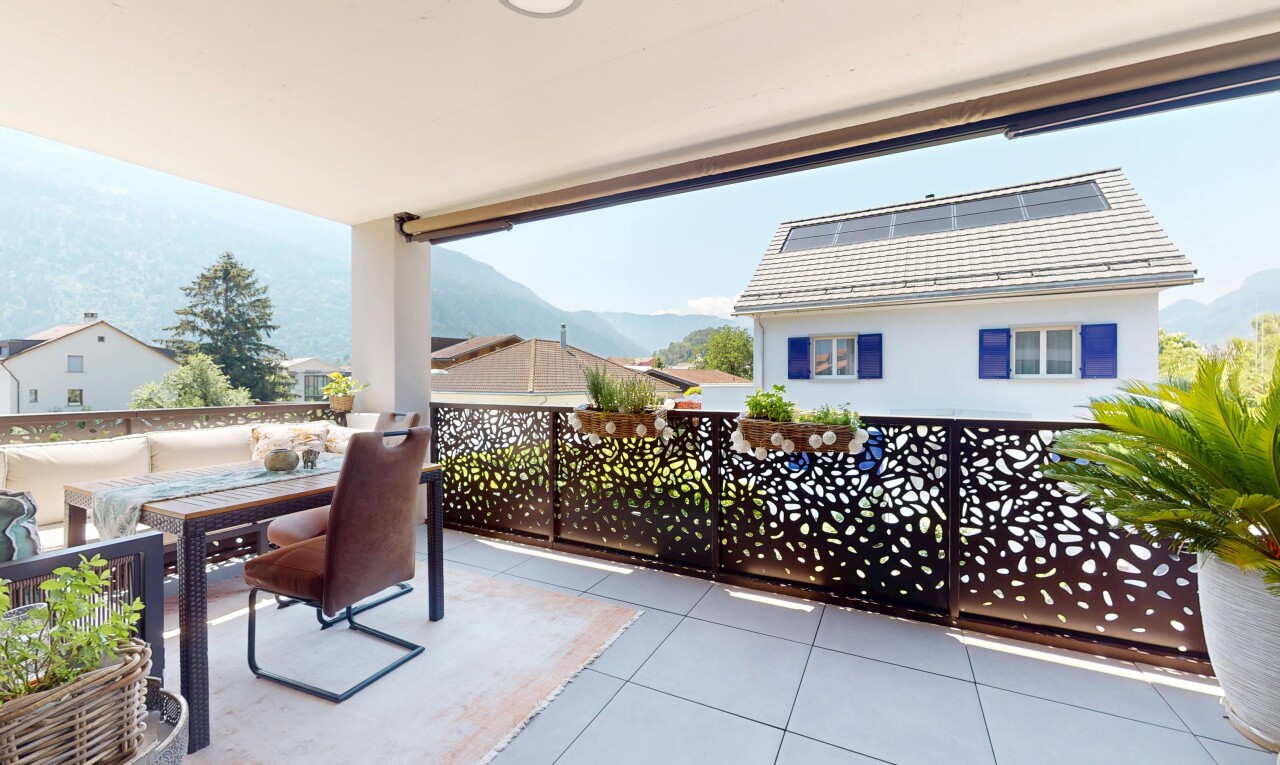 Moderne 5.5-Zimmer-Wohnung mit hochwertigem Ausbau in Domat/Ems - 0