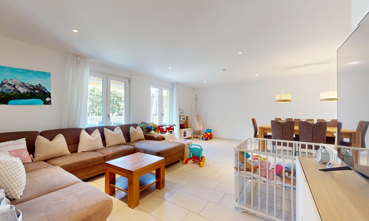 Familientraum mit Whirlpool, Garten, Terrassen und viel Platz - 2