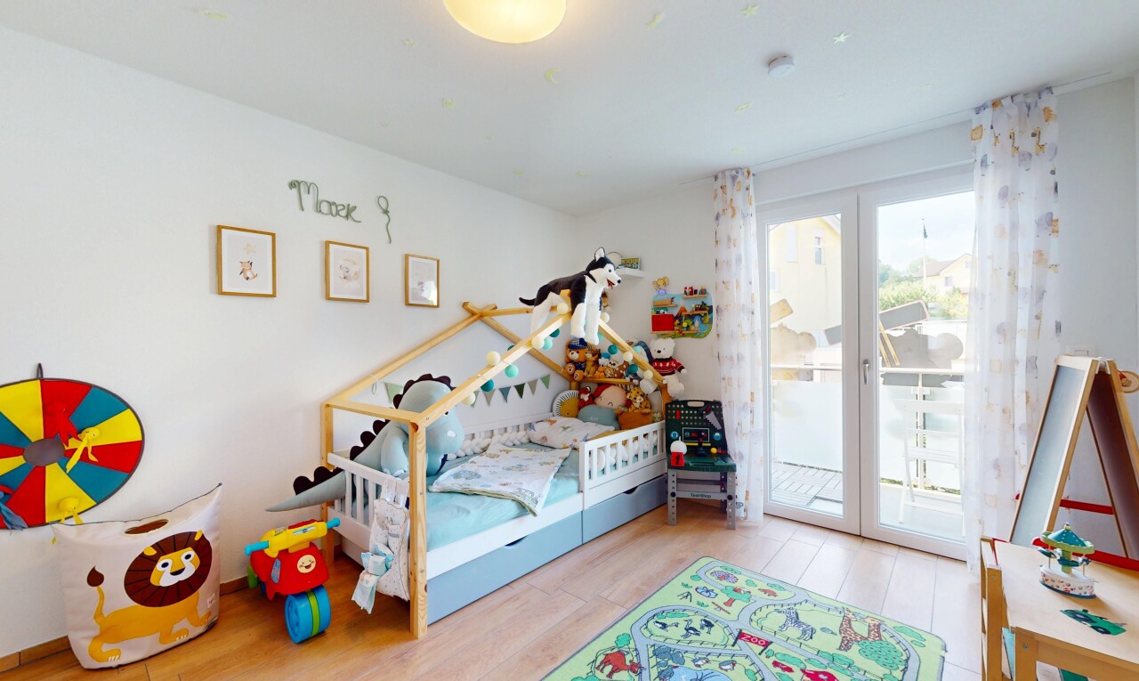 Familientraum mit Whirlpool, Garten, Terrassen und viel Platz - 4