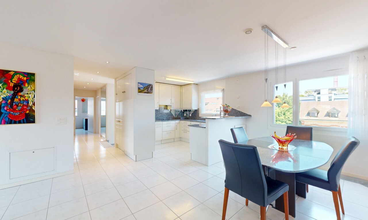 Zentrale 3.5-Zimmer-Attikawohnung mit Fernsicht - 0