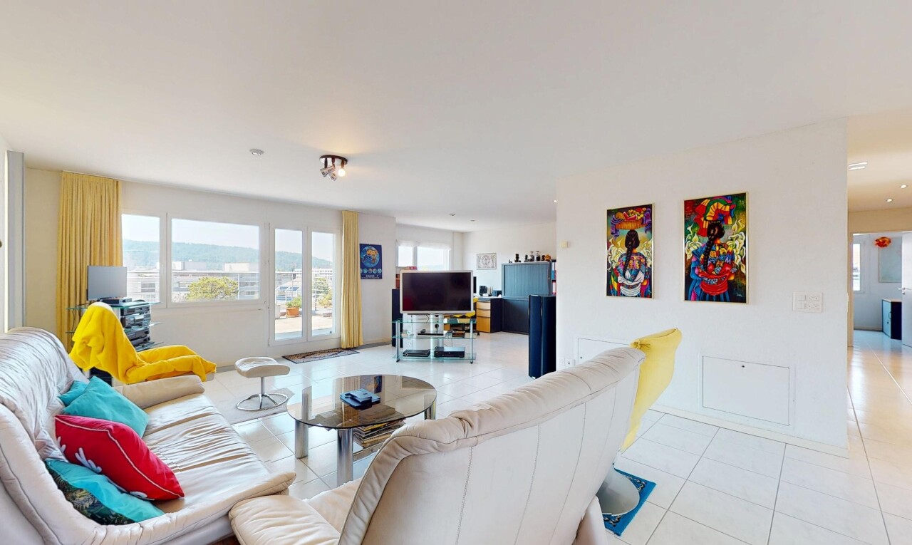 Zentrale 3.5-Zimmer-Attikawohnung mit Fernsicht - 2