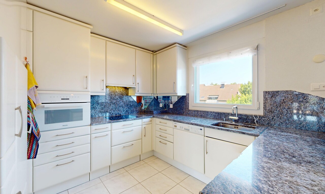 Zentrale 3.5-Zimmer-Attikawohnung mit Fernsicht - 3