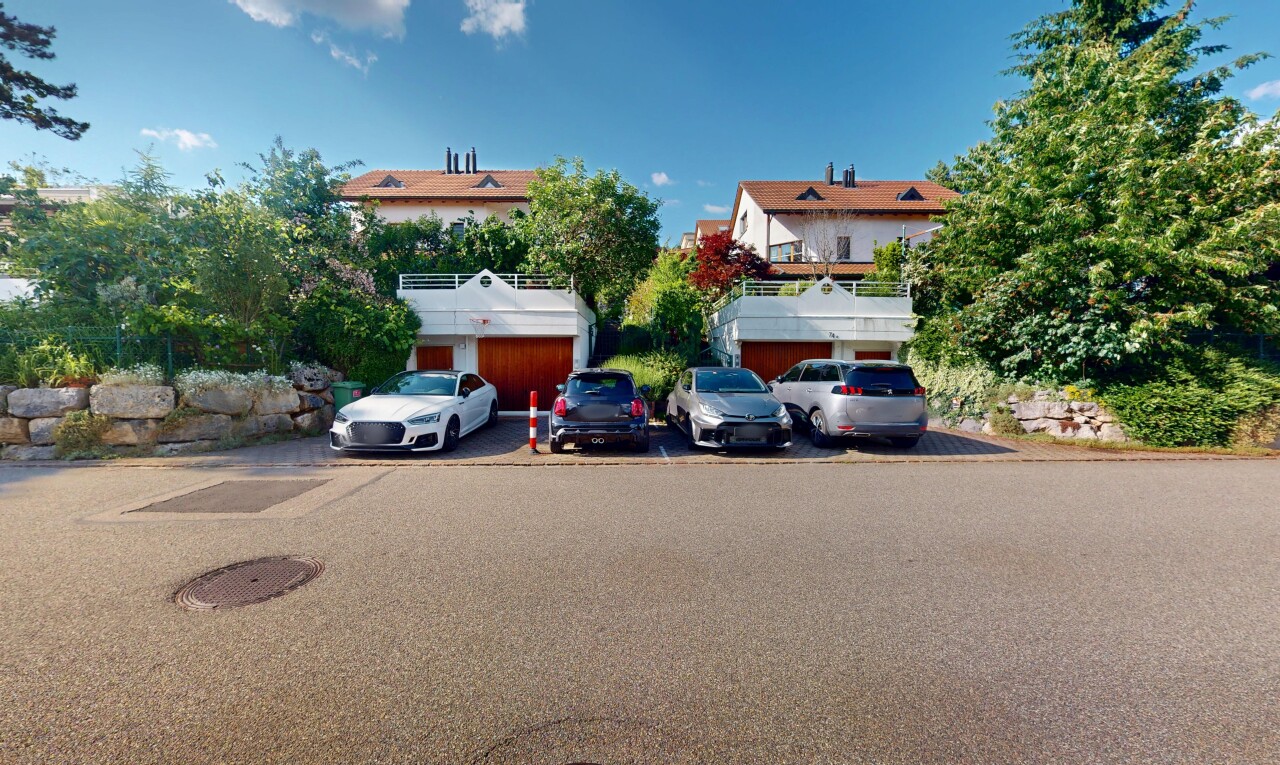 Attraktives Doppeleinfamilienhaus in familienfreundlicher Lage - 11