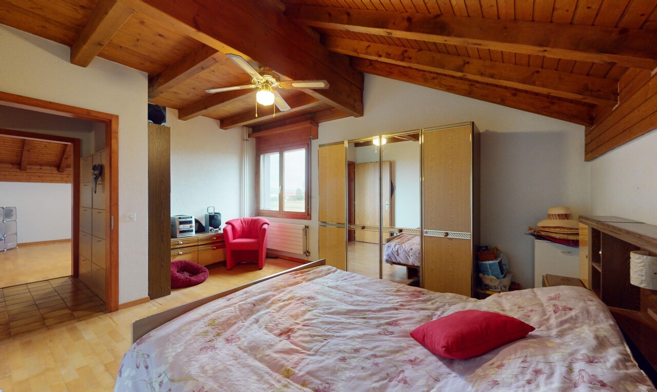 A family villa with lots of potential - 6