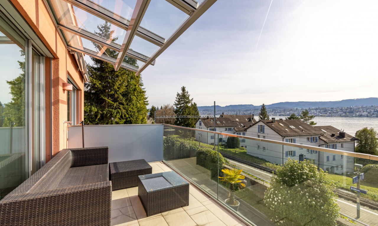 Exklusive 4.5-Zimmer-Wohnung mit traumhafter Aussicht in Zollikon - 3