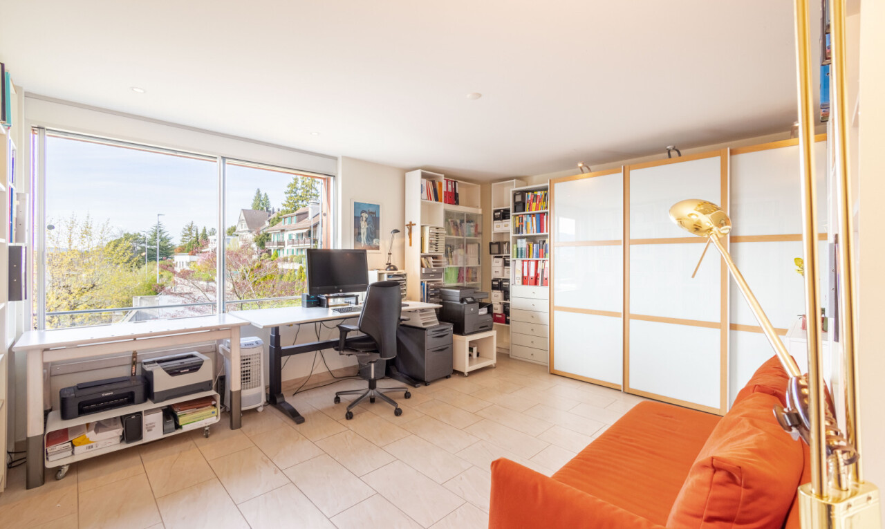 Exklusive 4.5-Zimmer-Wohnung mit traumhafter Aussicht in Zollikon - 8